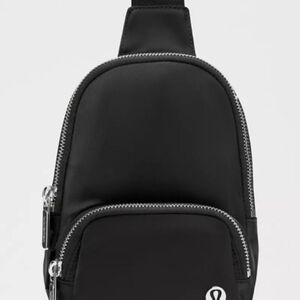 lululemon Crossbody Sling Bag. Small 2L